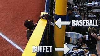 This game-tying homer popped out of the outfielder's glove & went over the wall next to the buffet 😳